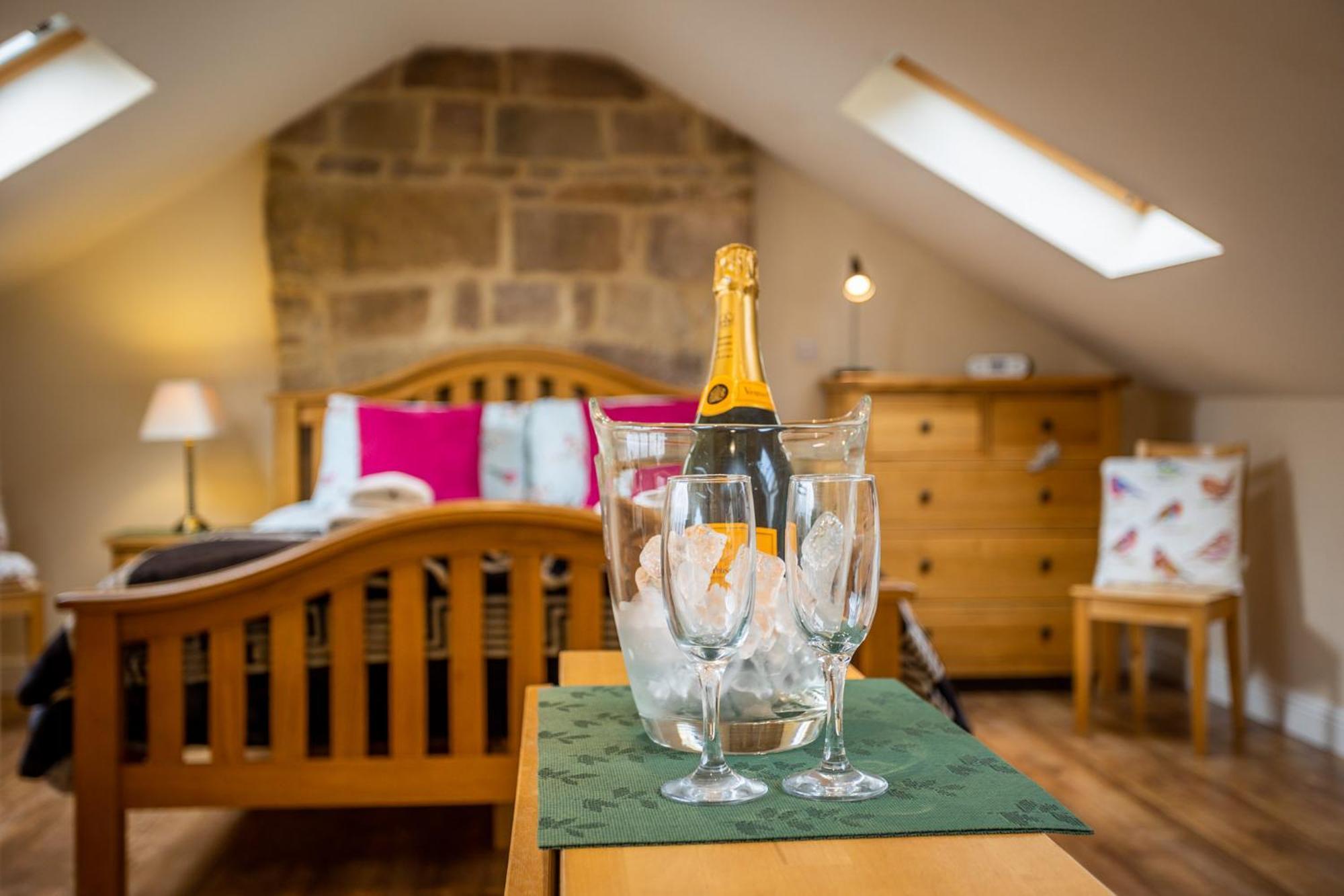 Birds Nest, Romantic Getaway With Stunning Views Matlock  Exterior foto